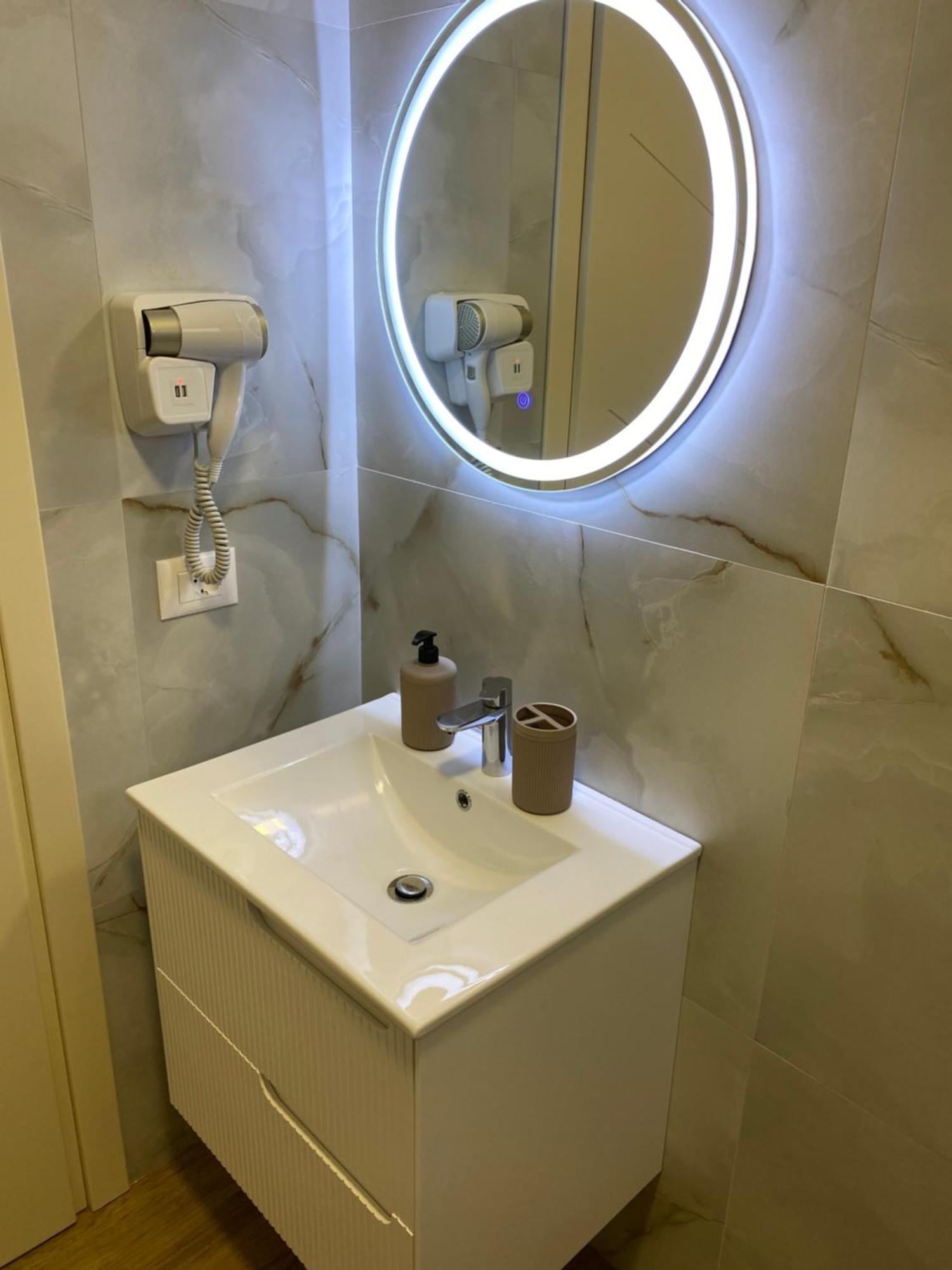 Hajdini Apartament *